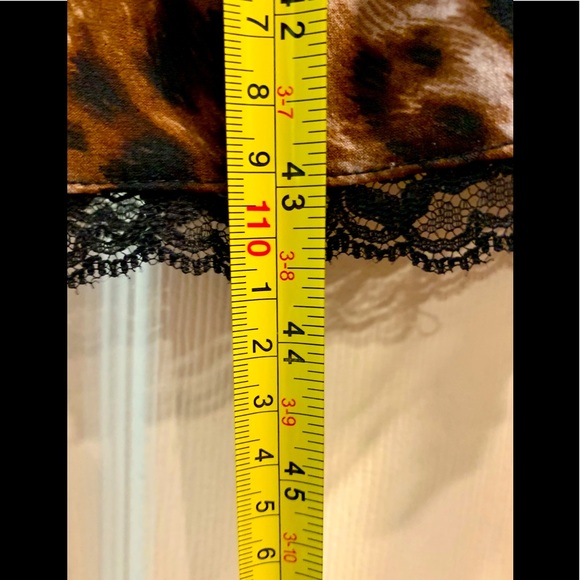 Boston Proper Leopard print, lace trim ruched bodice dress with front side slit - Picture 6 of 6